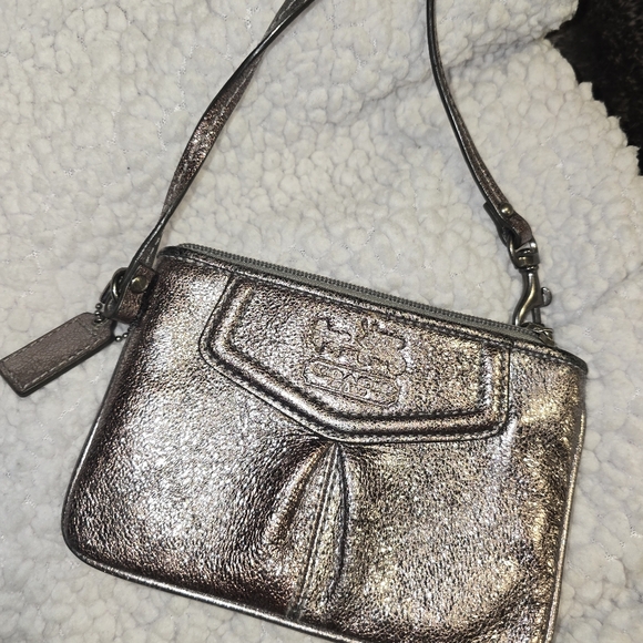 Euc Coach Silver Wristlet Bag - Picture 1 of 4